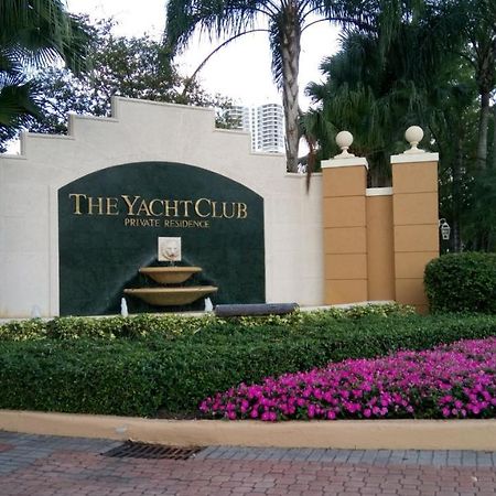 Appartement Yacht Club Aventura 2Br + 2Ba à Miami Extérieur photo