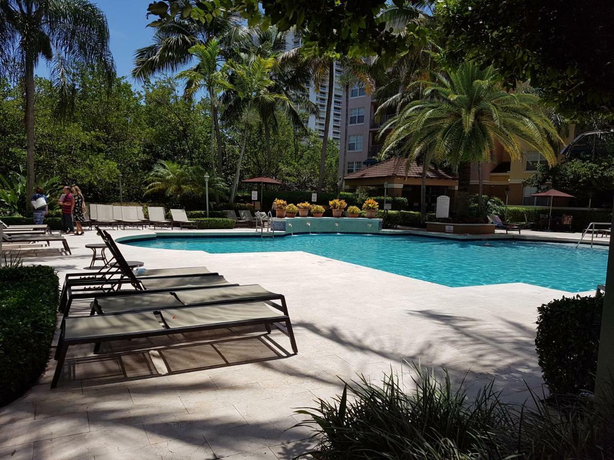 Appartement Yacht Club Aventura 2Br + 2Ba à Miami Extérieur photo